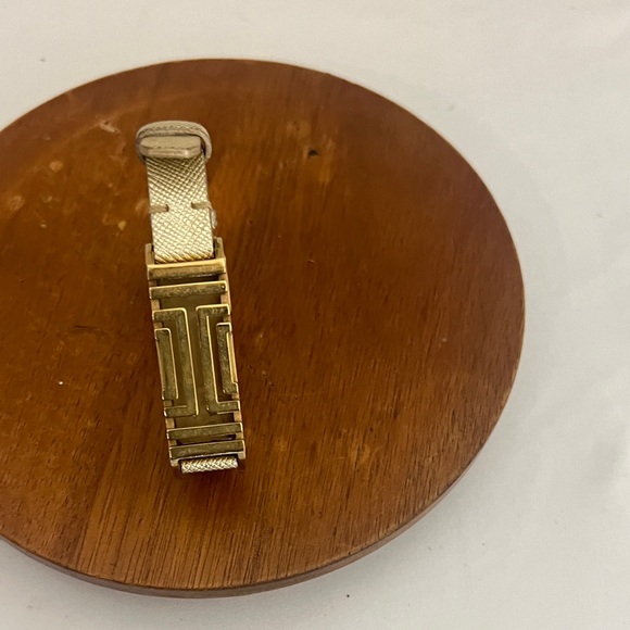 Tory Burch Fitbit Gold leather Wrap Bracelet OS - Picture 2 of 15